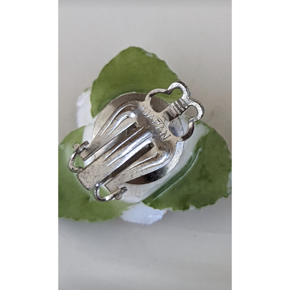 Vintage Porcelain Flower Clip-On Earrings - Picture 8 of 9